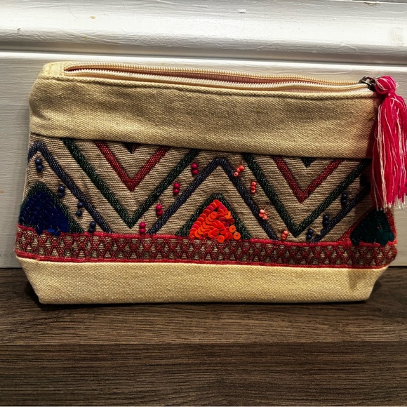 Embroidered Canvas Cosmetic Bag with Multicolor Design bright handmade - Picture 1 of 8